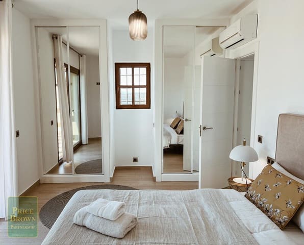 4 quarto Moradia para venda em Cuevas del Almanzora com piscina garagem - 406 850 € (Ref: 8404042)