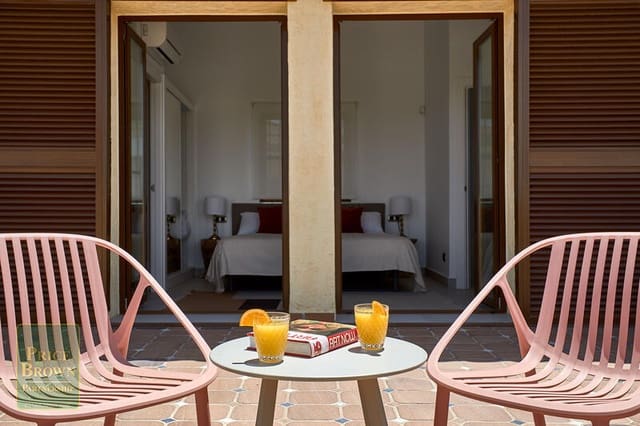 3 soveværelse Villa til salg i Cuevas del Almanzora med swimmingpool garage - € 375.950 (Ref: 8404043)