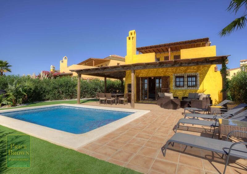 3 bedroom Villa for sale in Cuevas del Almanzora with pool garage - € 375,950 (Ref: 8404043)