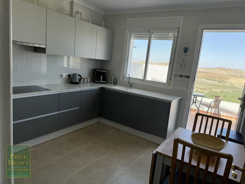 3 soveværelse Byhus til salg i Mojacar med garage - € 182.000 (Ref: 8429416)