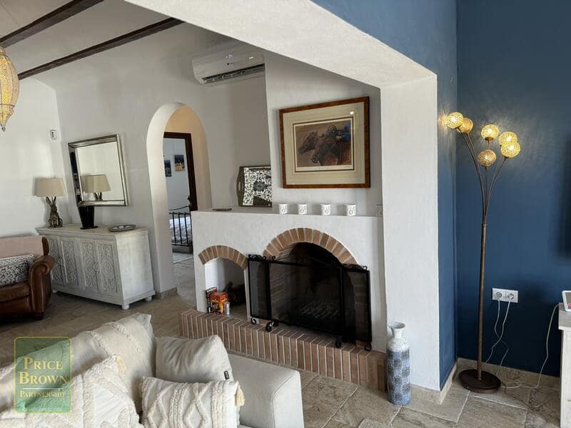 Chalet de 4 habitaciones en Mojácar en venta con piscina - 649.995 € (Ref: 8448599)