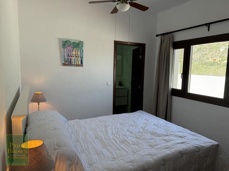 Chalet de 4 habitaciones en Mojácar en venta con piscina - 649.995 € (Ref: 8448599)