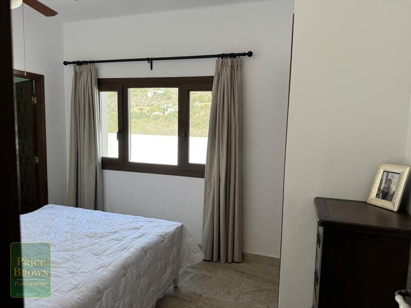 Chalet de 4 habitaciones en Mojácar en venta con piscina - 649.995 € (Ref: 8448599)