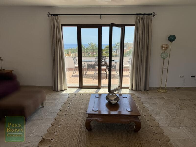 Chalet de 4 habitaciones en Mojácar en venta con piscina - 649.995 € (Ref: 8448599)