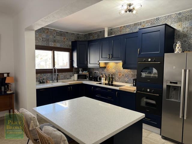 4 soveværelse Villa til salg i Mojácar med swimmingpool - € 649.995 (Ref: 8448599)