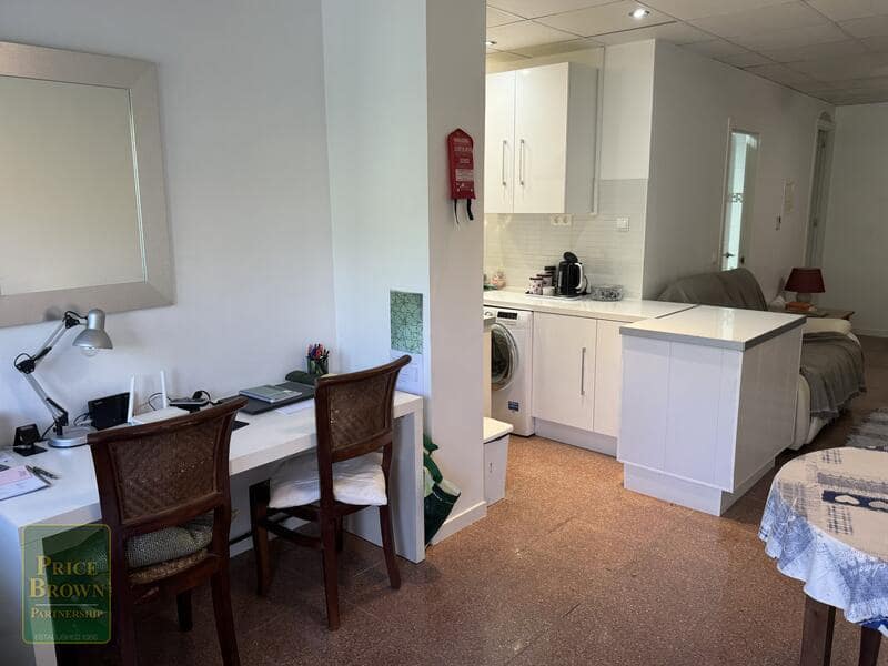 10 soveværelse Finca/Landehus til salg i Mojacar med swimmingpool - € 699.000 (Ref: 8512487)