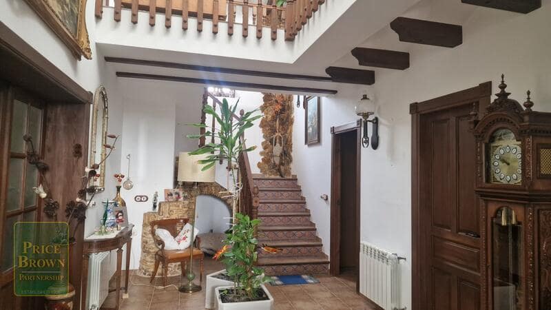 4 soveværelse Villa til salg i Zurgena - € 399.000 (Ref: 8910019)