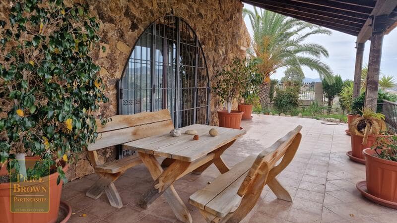 4 soveværelse Villa til salg i Zurgena - € 399.000 (Ref: 8910019)