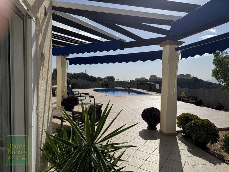 4 soveværelse Villa til salg i Bedar med swimmingpool - € 525.000 (Ref: 8960559)