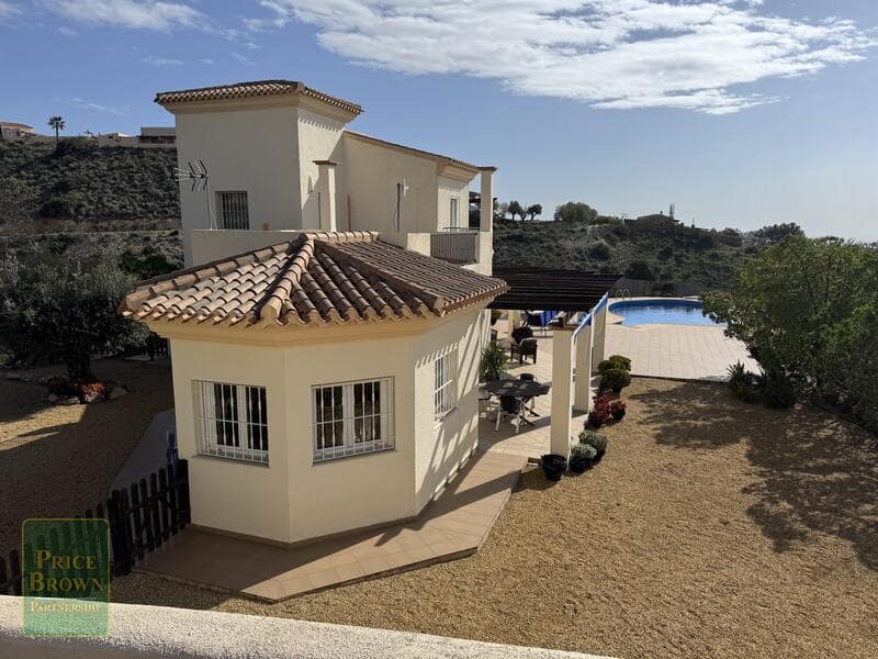 4 soveværelse Villa til salg i Bedar med swimmingpool - € 525.000 (Ref: 8960559)