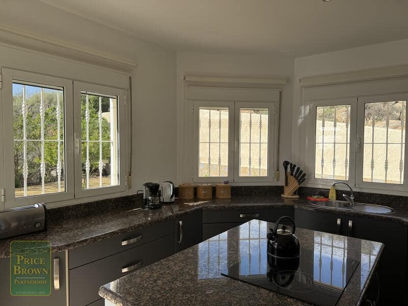 4 soveværelse Villa til salg i Bedar med swimmingpool - € 525.000 (Ref: 8960559)