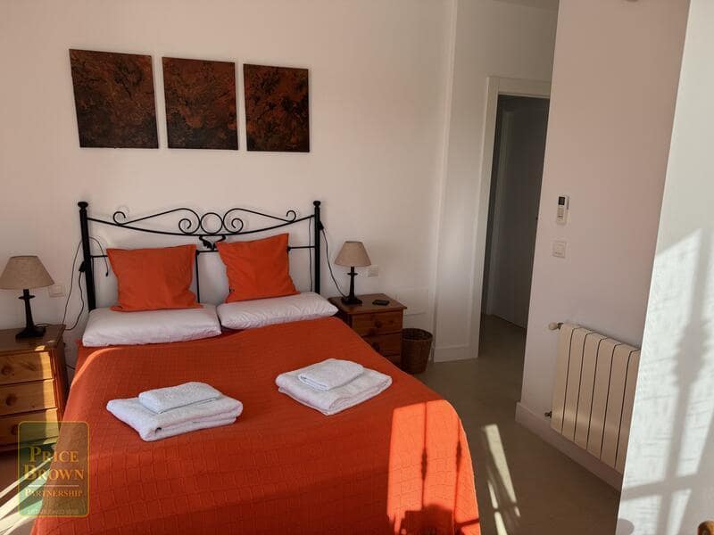 4 soveværelse Villa til salg i Bedar med swimmingpool - € 525.000 (Ref: 8960559)