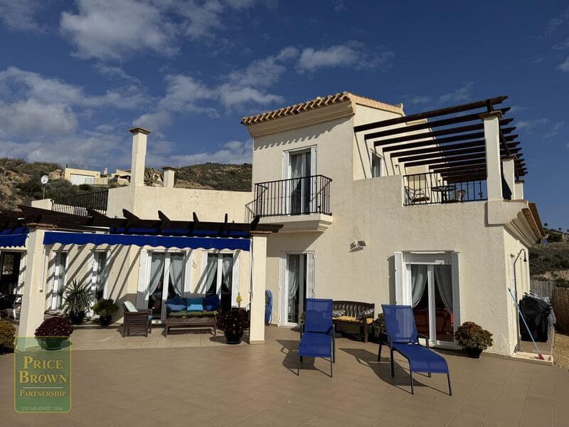 4 soveværelse Villa til salg i Bedar med swimmingpool - € 525.000 (Ref: 8960559)