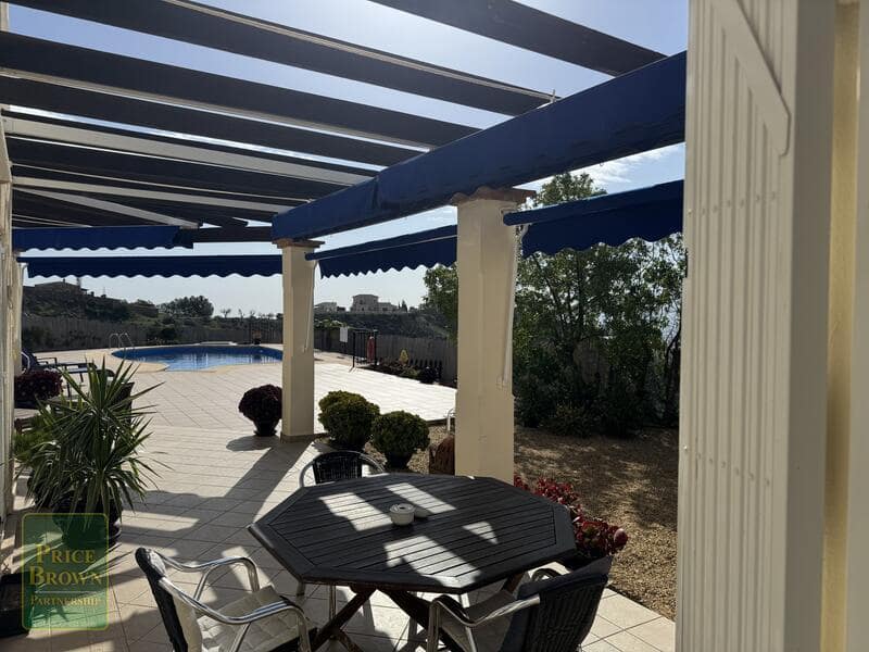 4 soveværelse Villa til salg i Bedar med swimmingpool - € 525.000 (Ref: 8960559)