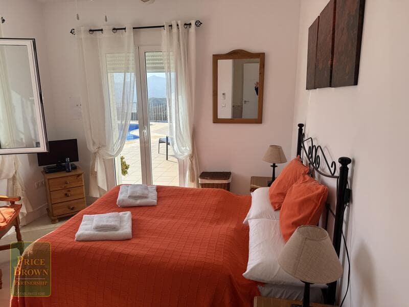 4 soveværelse Villa til salg i Bedar med swimmingpool - € 525.000 (Ref: 8960559)