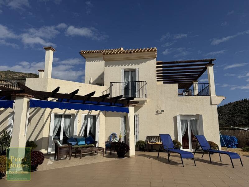 4 soveværelse Villa til salg i Bedar med swimmingpool - € 525.000 (Ref: 8960559)