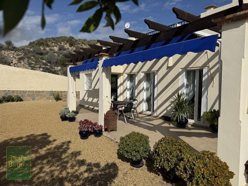 4 soveværelse Villa til salg i Bedar med swimmingpool - € 525.000 (Ref: 8960559)