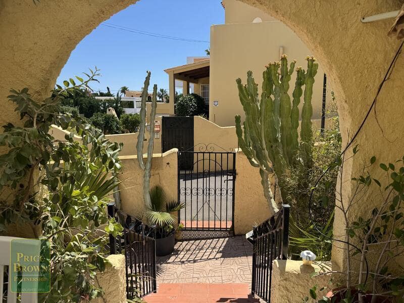 3 soveværelse Villa til salg i Mojacar - € 375.000 (Ref: 8960693)