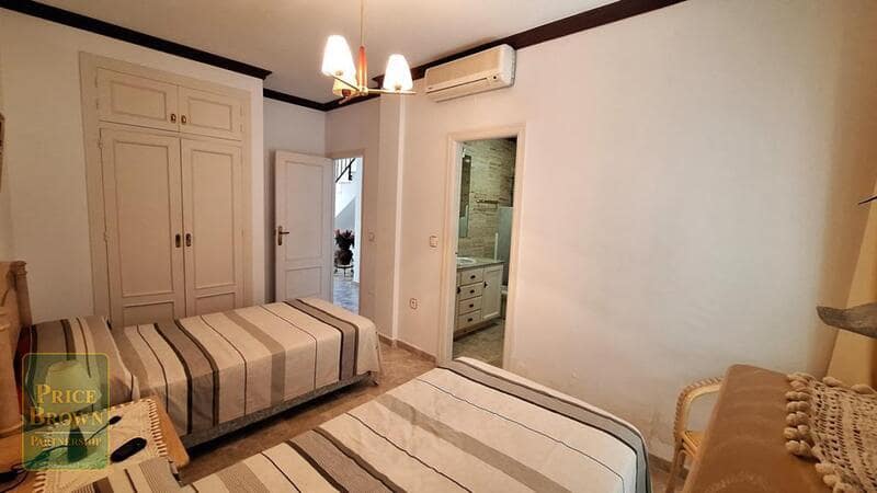 4 bedroom Villa for sale in Mojacar - € 530,000 (Ref: 8960779)