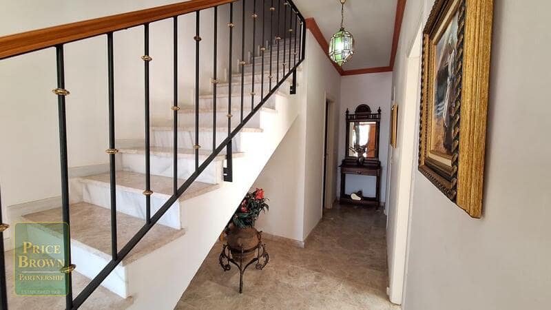 4 bedroom Villa for sale in Mojacar - € 530,000 (Ref: 8960779)