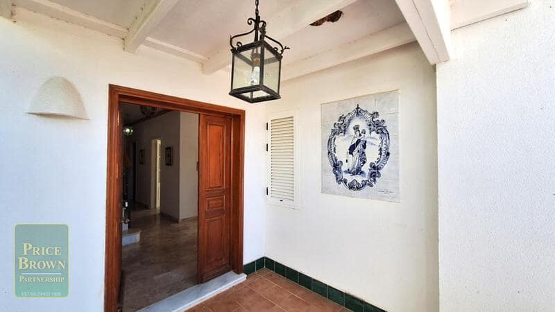 4 bedroom Villa for sale in Mojacar - € 530,000 (Ref: 8960779)