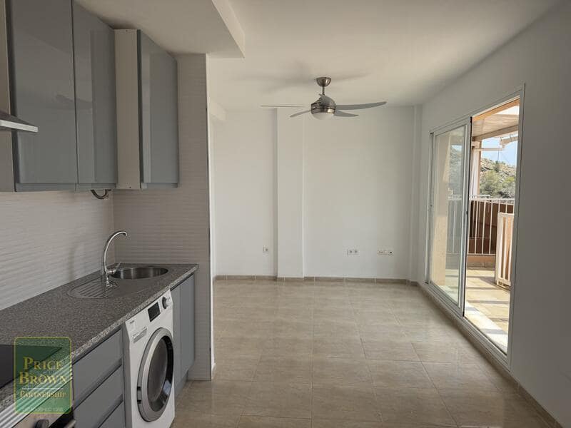 1 soveværelse Penthouse til salg i La Parata - € 110.000 (Ref: 9008693)