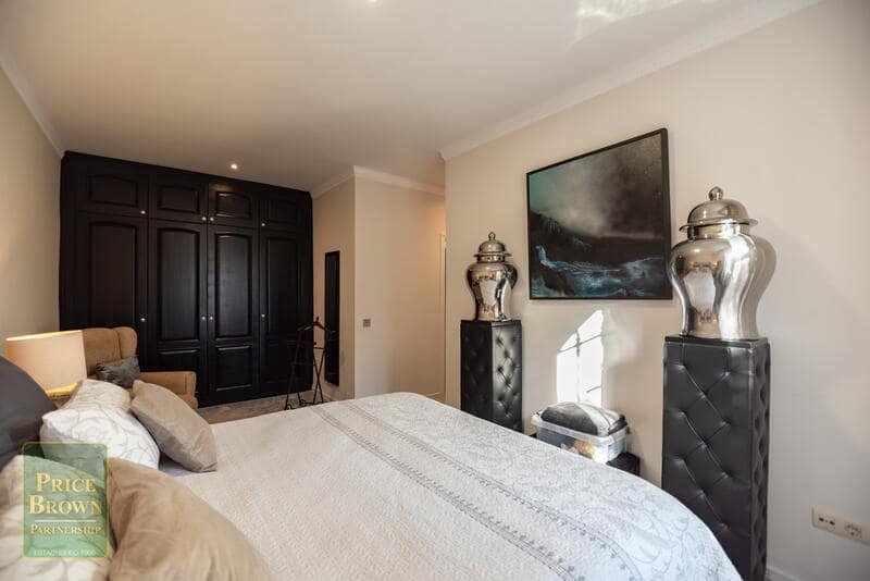 5 soveværelse Villa til salg i Turre med swimmingpool - € 549.950 (Ref: 9015675)