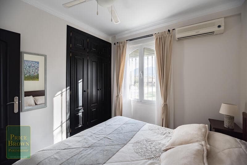 5 soveværelse Villa til salg i Turre med swimmingpool - € 549.950 (Ref: 9015675)