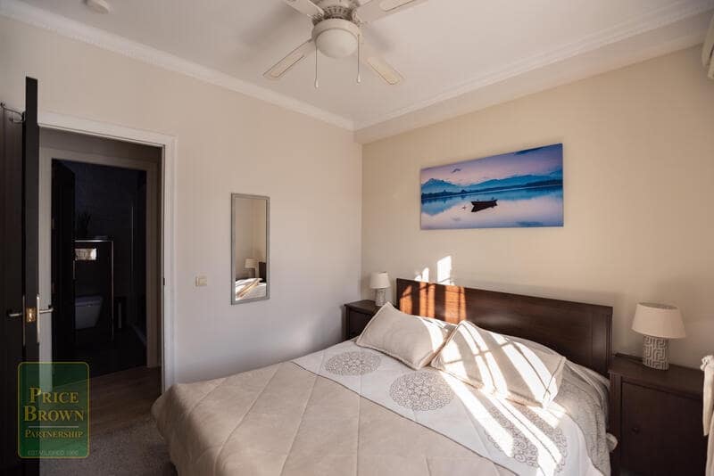 5 soveværelse Villa til salg i Turre med swimmingpool - € 549.950 (Ref: 9015675)