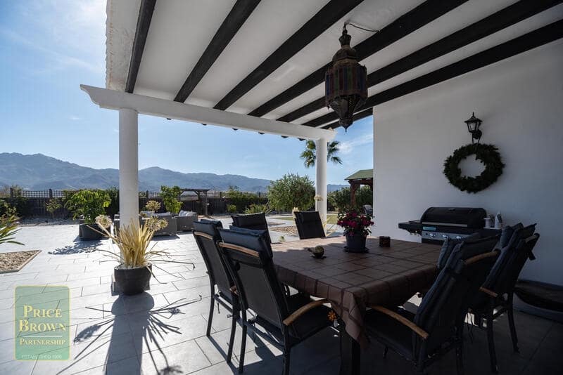 5 soveværelse Villa til salg i Turre med swimmingpool - € 549.950 (Ref: 9015675)