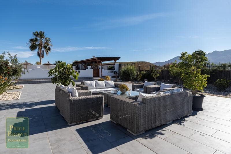 5 soveværelse Villa til salg i Turre med swimmingpool - € 549.950 (Ref: 9015675)