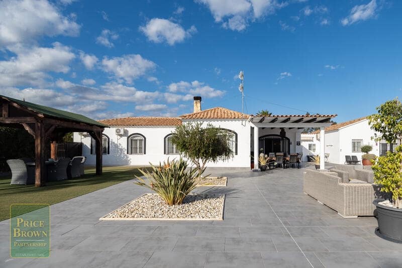 5 soveværelse Villa til salg i Turre med swimmingpool - € 549.950 (Ref: 9015675)