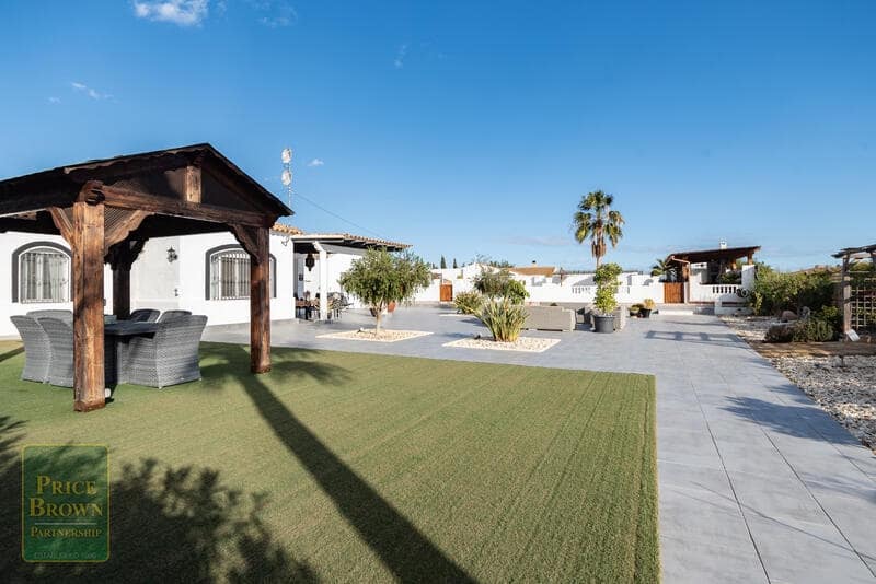 5 soveværelse Villa til salg i Turre med swimmingpool - € 549.950 (Ref: 9015675)