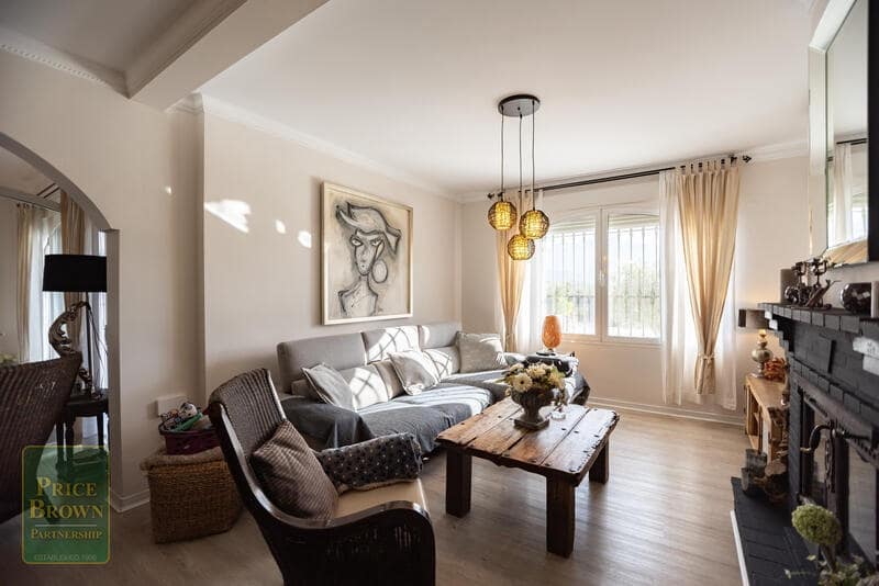 5 soveværelse Villa til salg i Turre med swimmingpool - € 549.950 (Ref: 9015675)