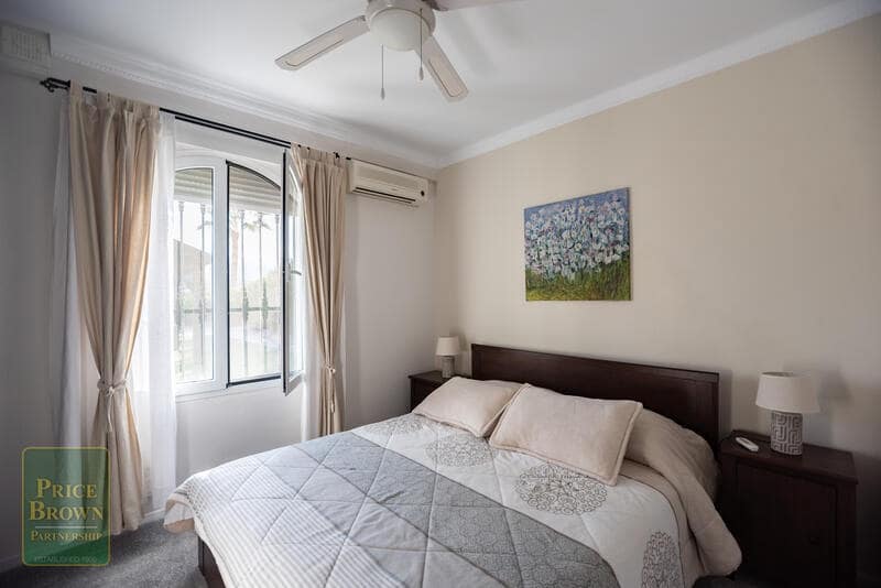 5 soveværelse Villa til salg i Turre med swimmingpool - € 549.950 (Ref: 9015675)