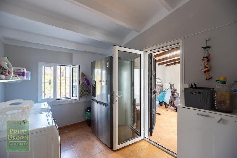 5 soveværelse Villa til salg i Turre med swimmingpool - € 549.950 (Ref: 9015675)