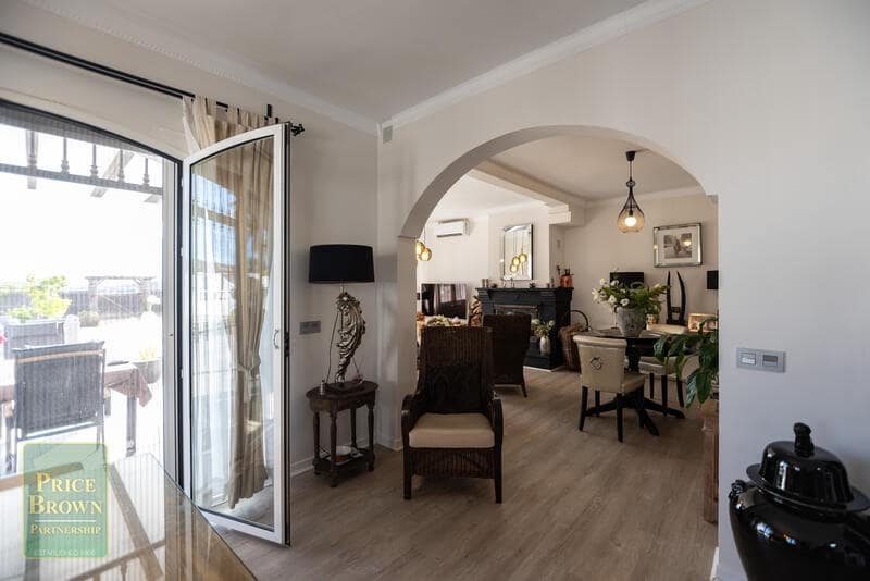 5 soveværelse Villa til salg i Turre med swimmingpool - € 549.950 (Ref: 9015675)