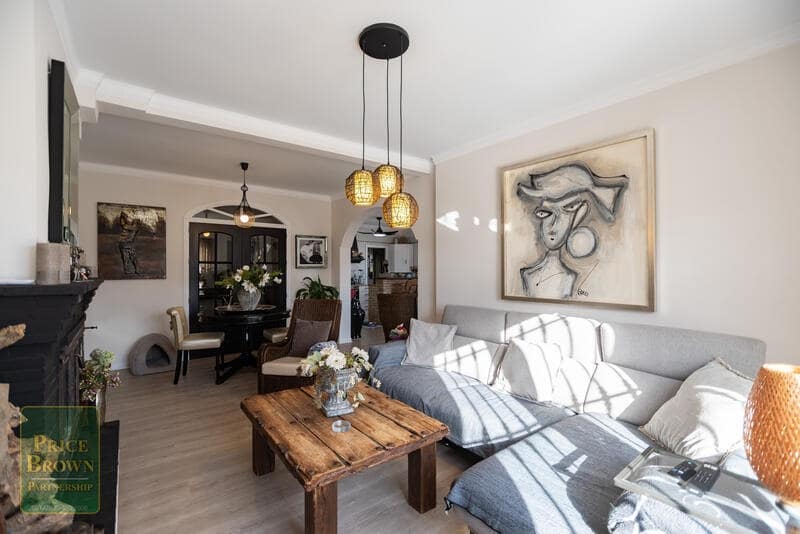 5 soveværelse Villa til salg i Turre med swimmingpool - € 549.950 (Ref: 9015675)