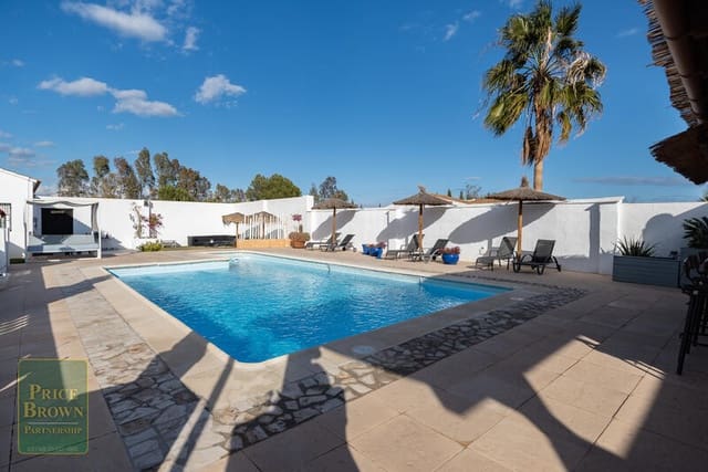 5 soveværelse Villa til salg i Turre med swimmingpool - € 549.950 (Ref: 9015675)