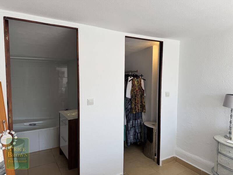 4 sypialnia Willa na sprzedaż w Mojacar z garażem - 359 950 € (Ref: 9148178)