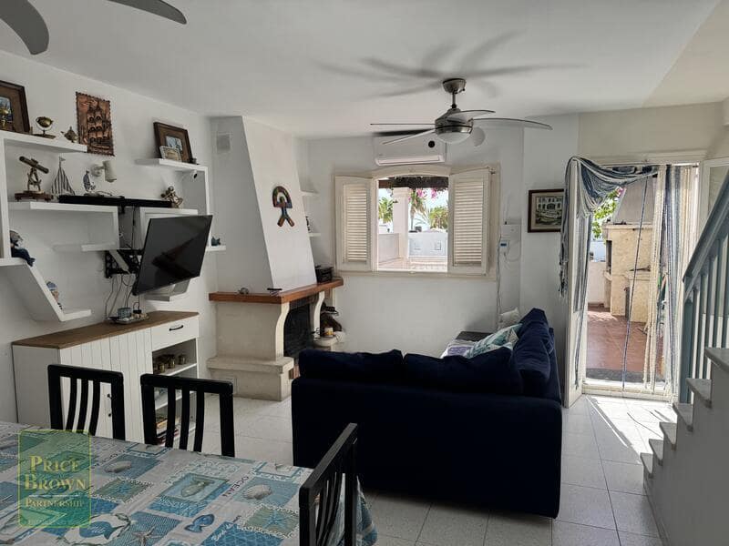 3 soveværelse Rækkehus til salg i Mojacar med swimmingpool garage - € 325.000 (Ref: 9150874)