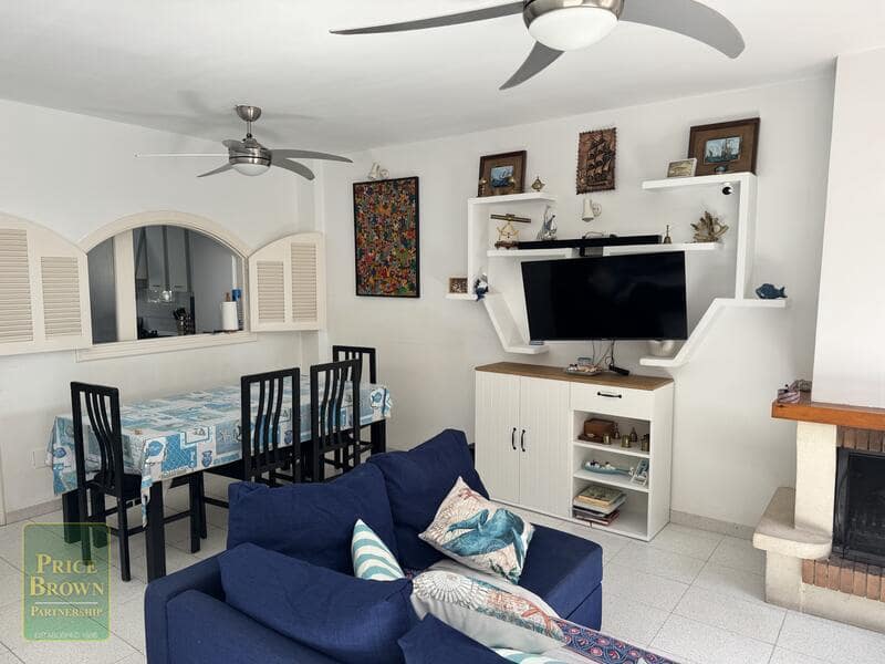 3 soveværelse Rækkehus til salg i Mojacar med swimmingpool garage - € 325.000 (Ref: 9150874)