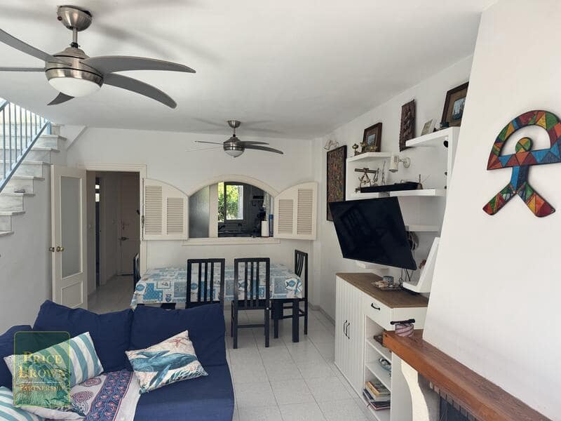 3 soveværelse Rækkehus til salg i Mojacar med swimmingpool garage - € 325.000 (Ref: 9150874)