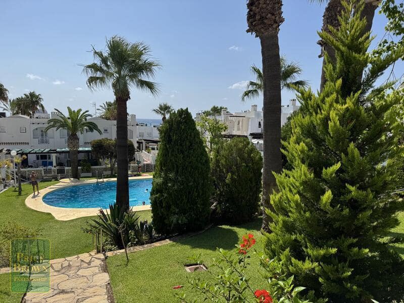 3 soveværelse Rækkehus til salg i Mojacar med swimmingpool garage - € 325.000 (Ref: 9150874)