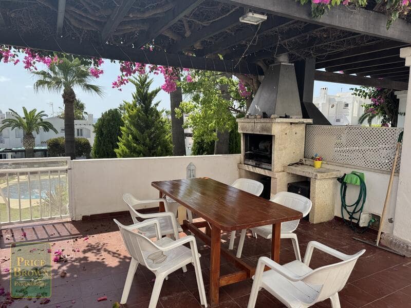 3 soveværelse Rækkehus til salg i Mojacar med swimmingpool garage - € 325.000 (Ref: 9150874)