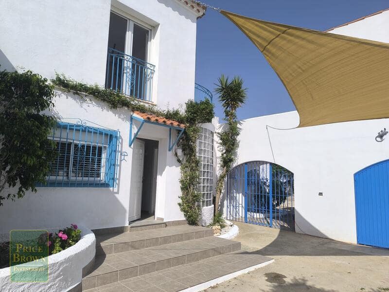 3 bedroom Villa for sale in Vera with pool - € 495,000 (Ref: 9153011)