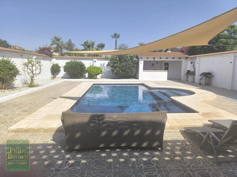 3 bedroom Villa for sale in Vera with pool - € 495,000 (Ref: 9153011)