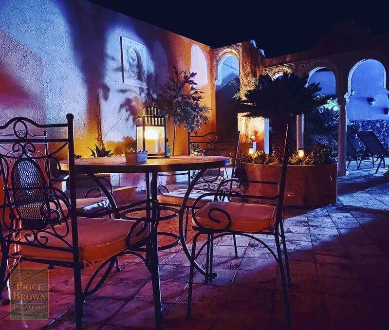 4 slaapkamer Villa te koop in Los Cabreras met zwembad - € 899.950 (Ref: 9201949)