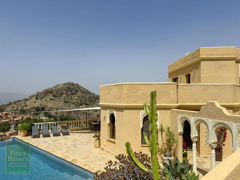 4 slaapkamer Villa te koop in Los Cabreras met zwembad - € 899.950 (Ref: 9201949)