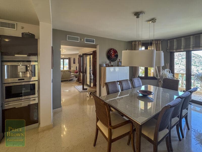 4 slaapkamer Villa te koop in Los Cabreras met zwembad - € 899.950 (Ref: 9201949)